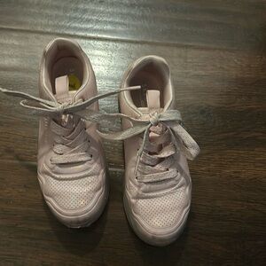 Skechers kids pink sneakers. Size 1. Sparkle sole.